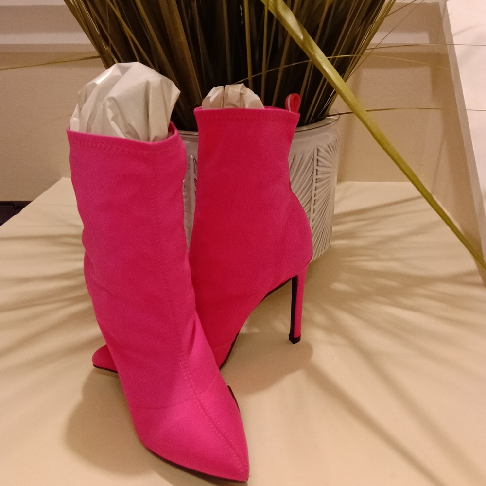 Wild Diva Hot Pink Heeled Boots